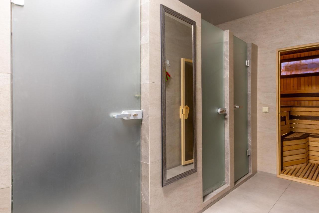 Guest House Turda バコヴェル エクステリア 写真